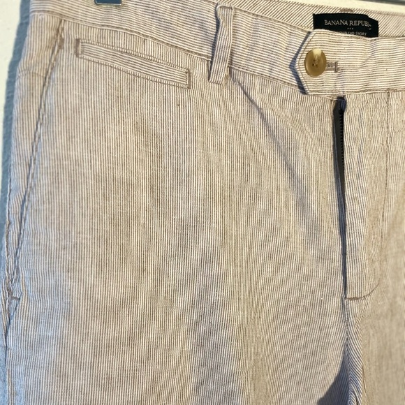 BANANA REPUBLIC Tan Pinstripe Linen Blend Flat Front Beige Preppy Shorts Size 33 - Picture 3 of 4